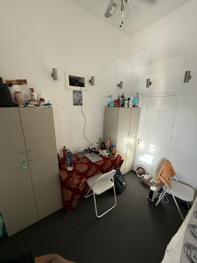 Double room available in Hendon  Main Photo