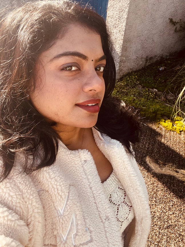 I am a professional female. I am looking for ... Main Photo