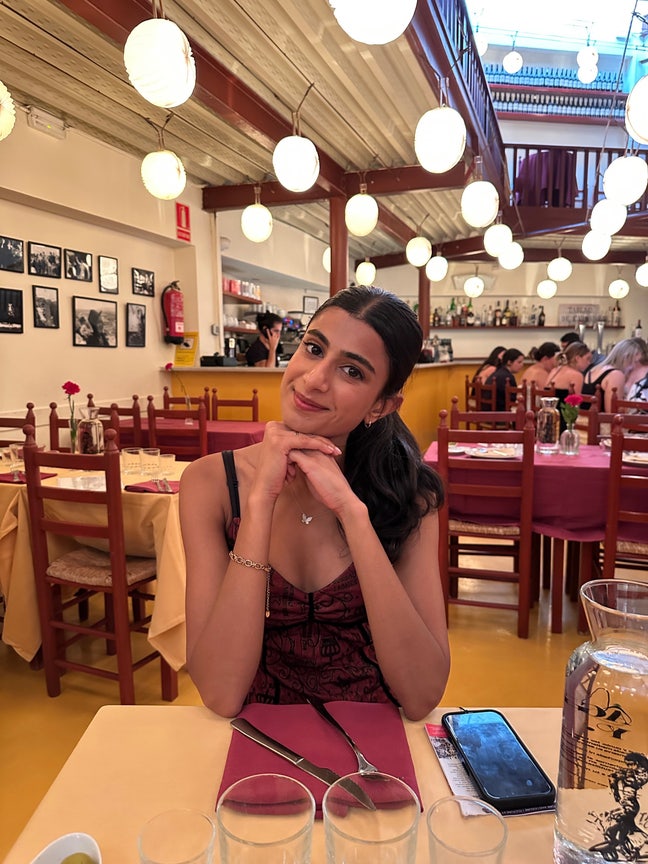 Mid-20s professional looking for a cosy room! Main Photo