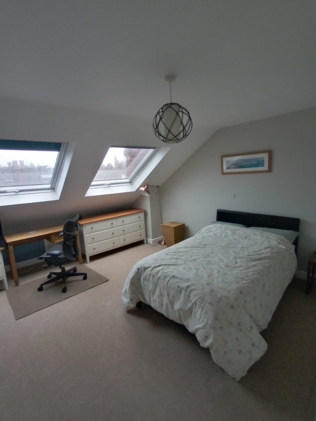 Large loft bedroom with private bathroom Main Photo