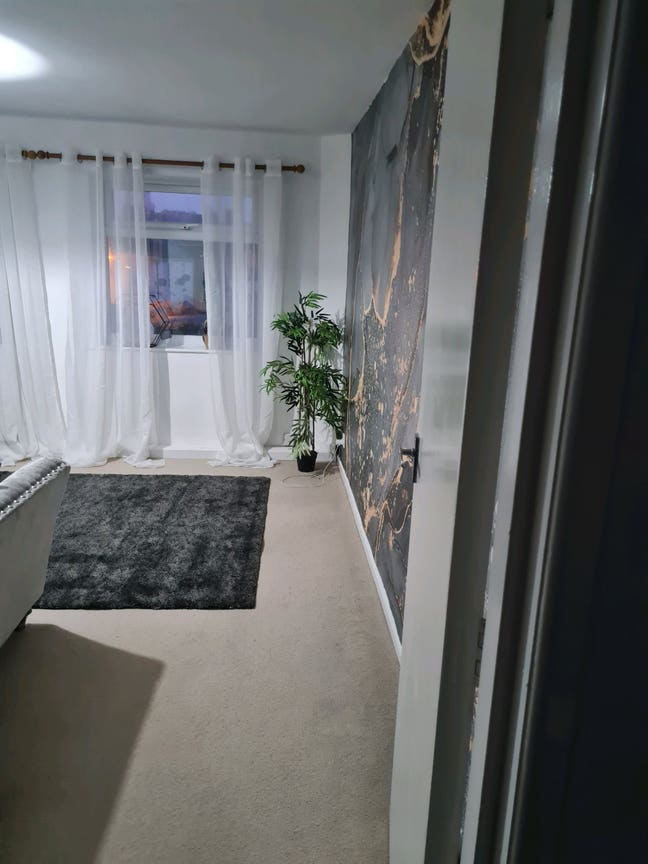 Shared 2 bed maisonette  Main Photo