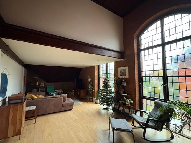 Double Room with Ensuite in Converted Church Main Photo