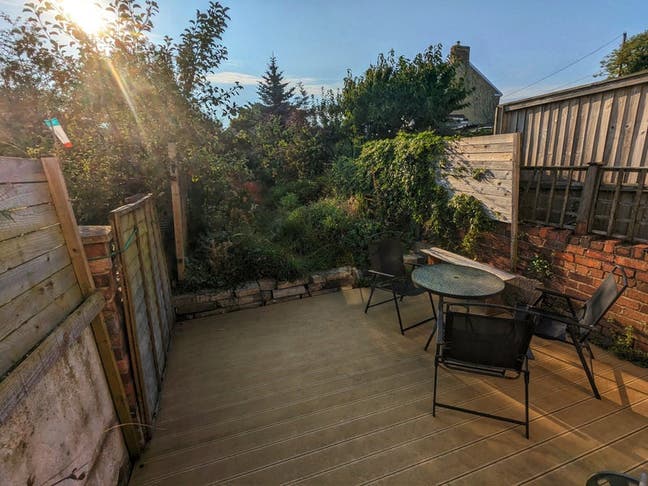 Large Double Room in a Shared House Main Photo