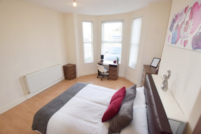 Spacious Double Room B23 Bills Inclusive Main Photo