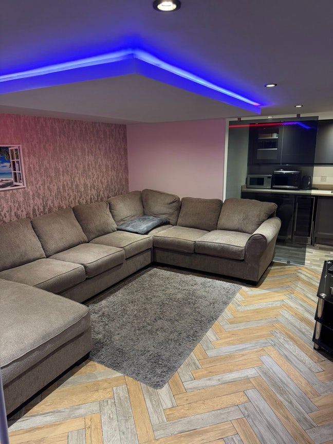 Basement apartment for rent  Main Photo