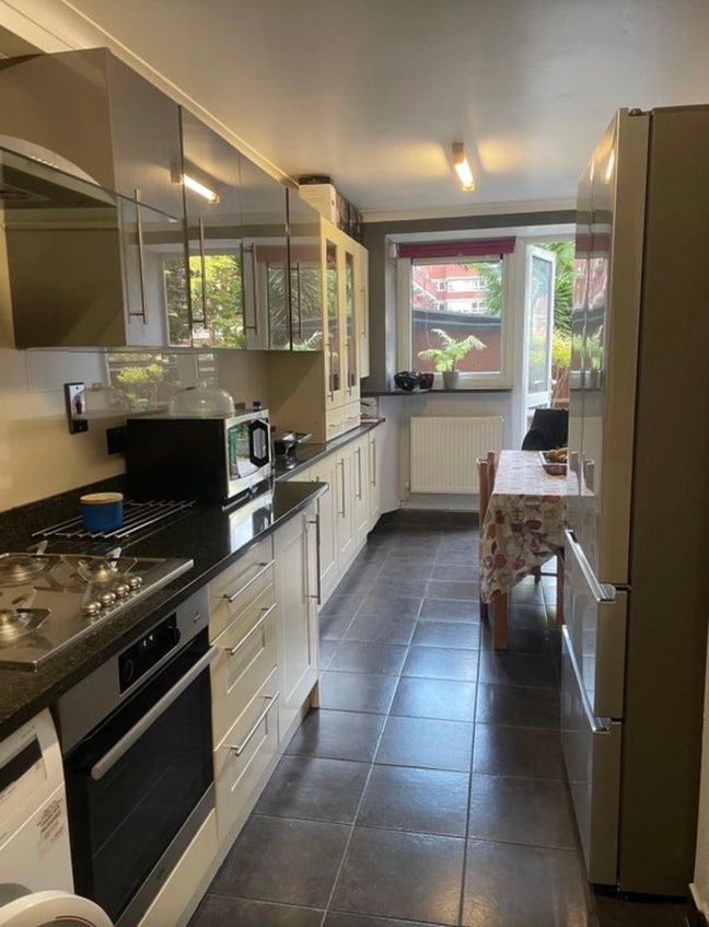 Double in Battersea with private Shower Room Main Photo