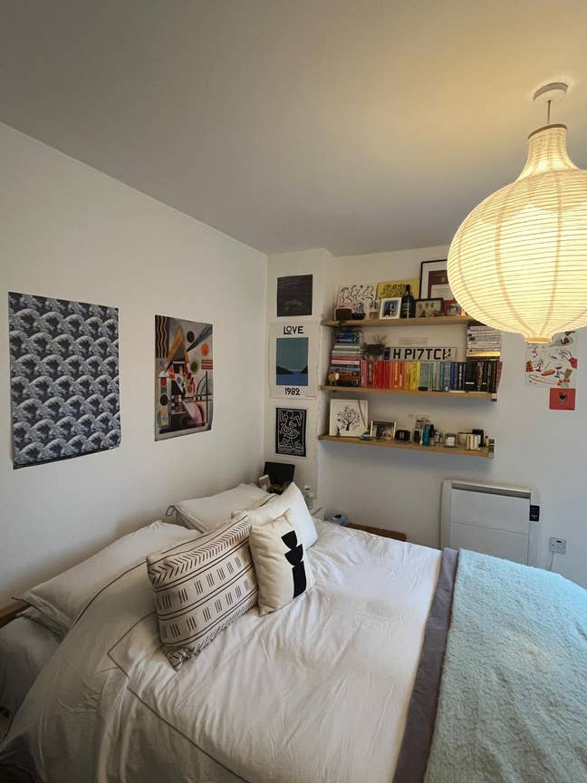 Bright double room by Brick Lane Main Photo