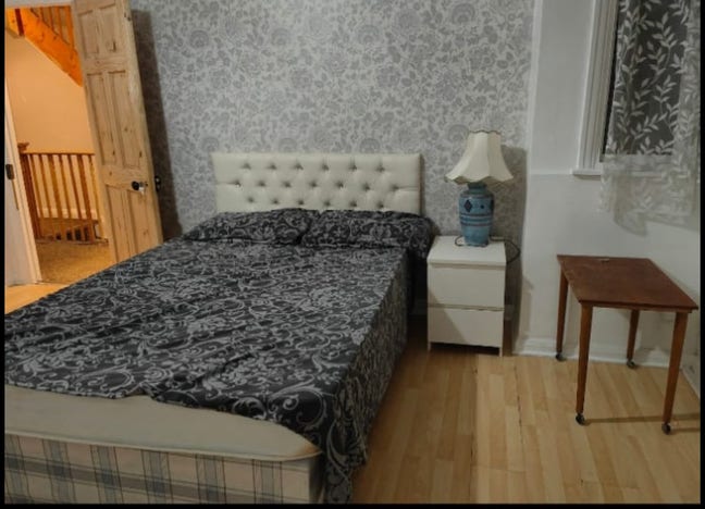  Double bedroom available for a short term  Main Photo