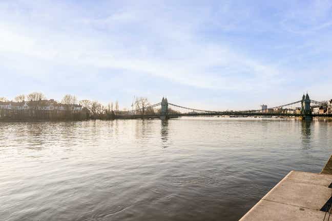 Room to rent next to the river Main Photo