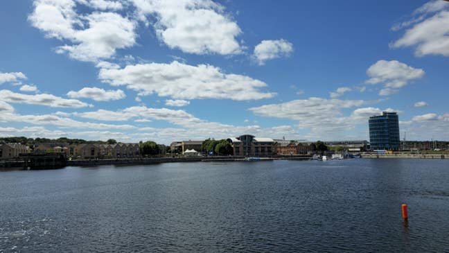 Luxury Double Room, own bathroom on the Waterfront Main Photo