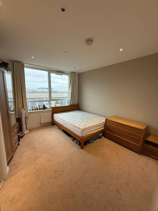 Modern En-Suite Room in Stunning Duplex Apartment  Main Photo