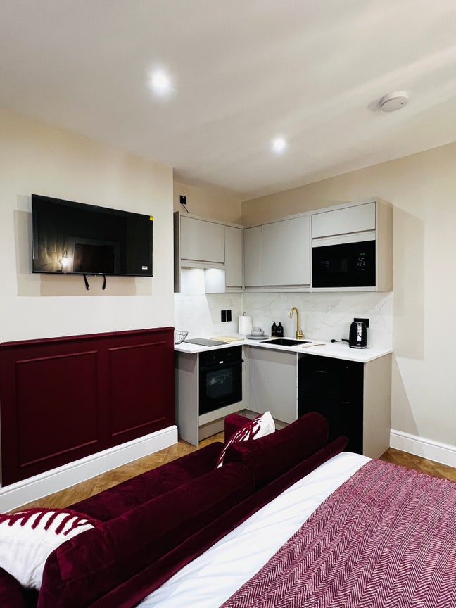 ❤Best double bed en-suites with own fridge-freezer Main Photo