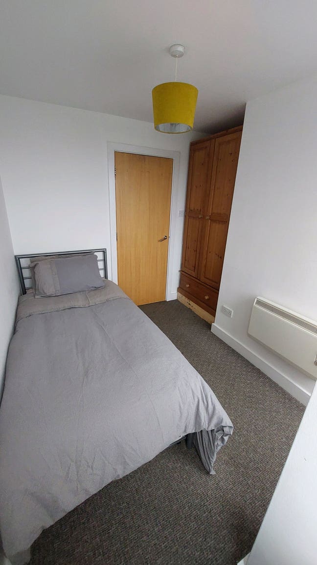 Single bed, private bathroom Main Photo