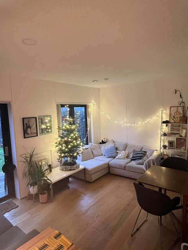 Ancoats Marina Room with Parking & Garden Main Photo