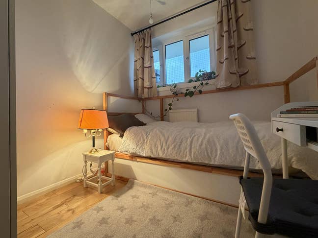 🏡 Cozy Room 6 mins to Manor House, £750 Bills Inc Main Photo