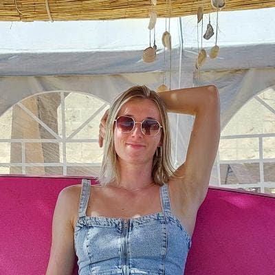 Help I don't want to be homeless lol Main Photo