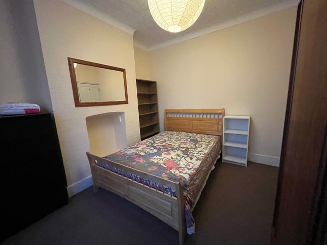 2 dbl rooms in house share £815/840 month Leyton  Main Photo