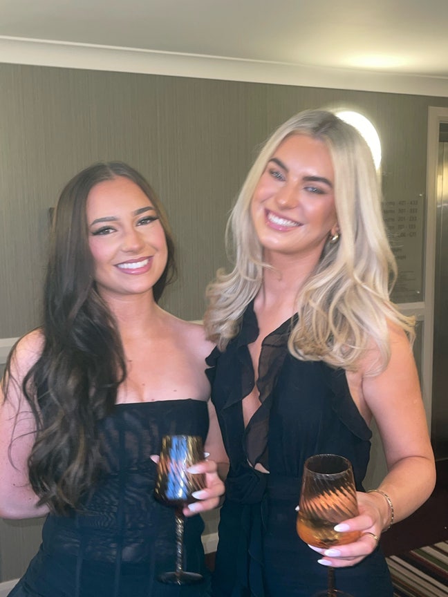 Friendly Irish girl looking for a room  Main Photo