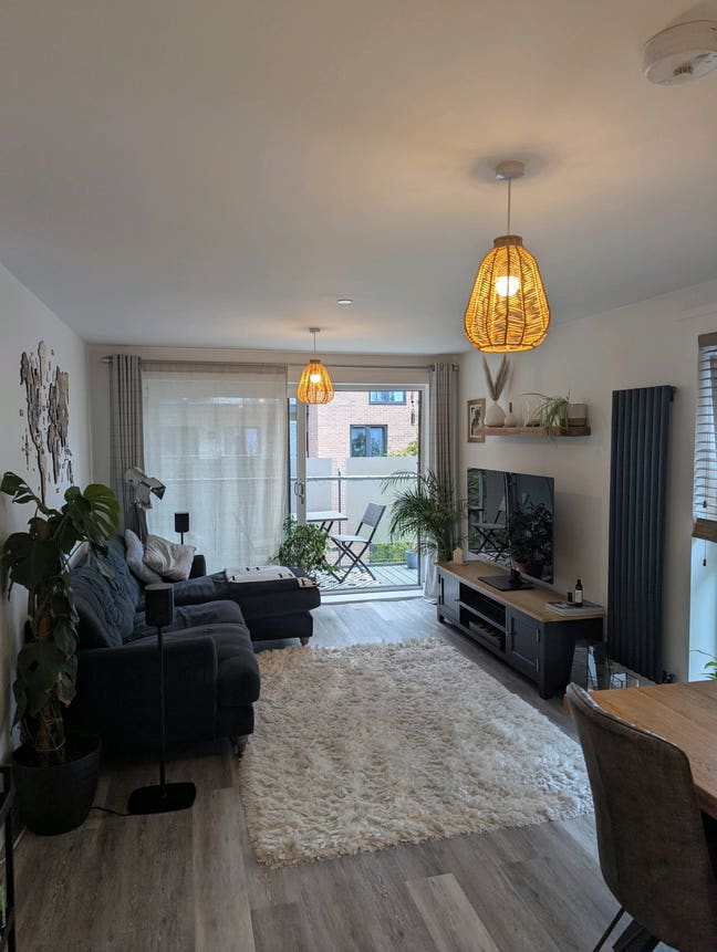 Modern Double Bedroom - City Centre -All Bills Inc Main Photo