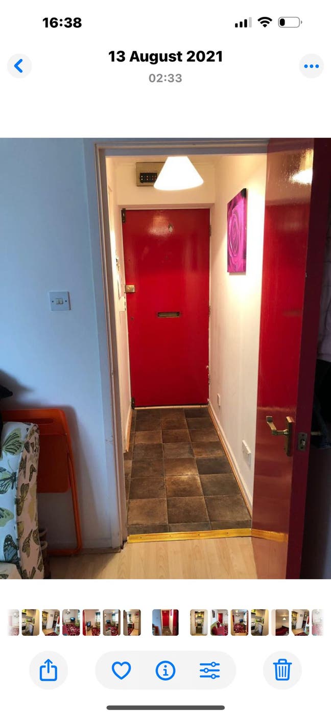 Studio flat with separate sleeping single bed Main Photo