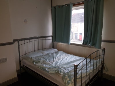 Double Rooms Available Near City Centre  Main Photo
