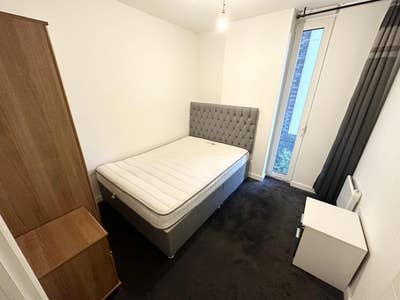 1 Bed in 2B2B -  Close to City Centre Flat share Main Photo