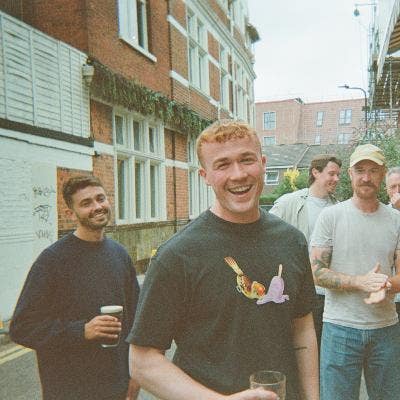 Looking for a double room Main Photo