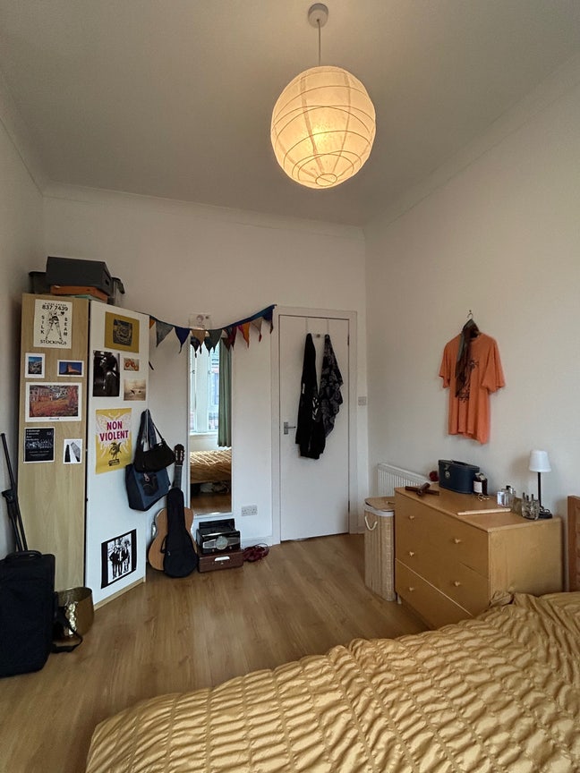 Double Room Available in 2 Bedroom flat Main Photo