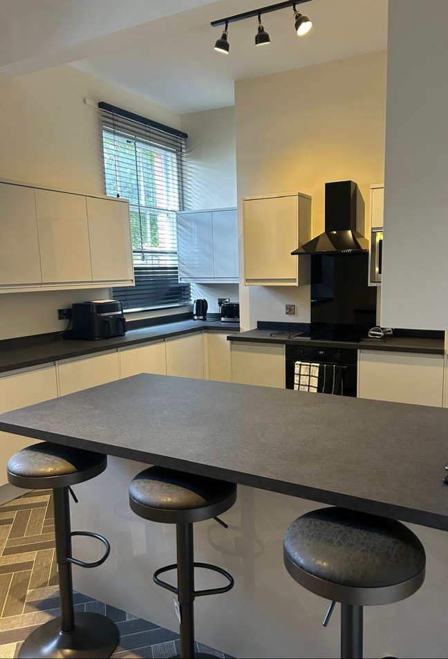 All Brand New ! Who Wants to Live Here ? Main Photo