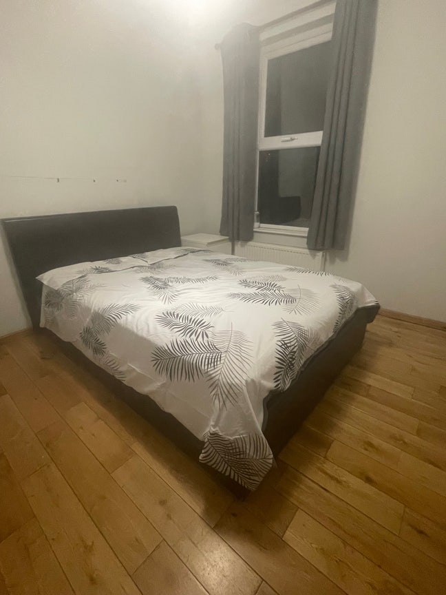 Double Bed Room To Let In Battersea Main Photo
