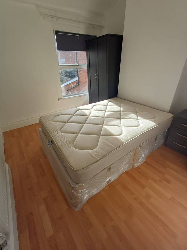 4 Bed HMO - Modern - All Bills Included  Main Photo