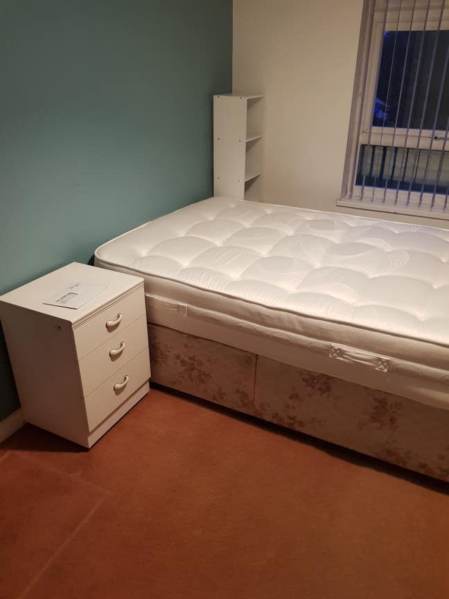 Room to Rent Main Photo