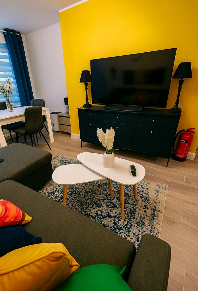 Stunning Newly Renovated 2-Bedroom - Furnished  Main Photo