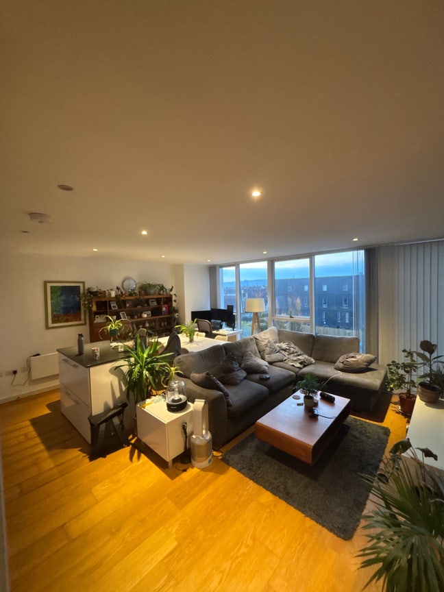 6-8 week sublet  Main Photo