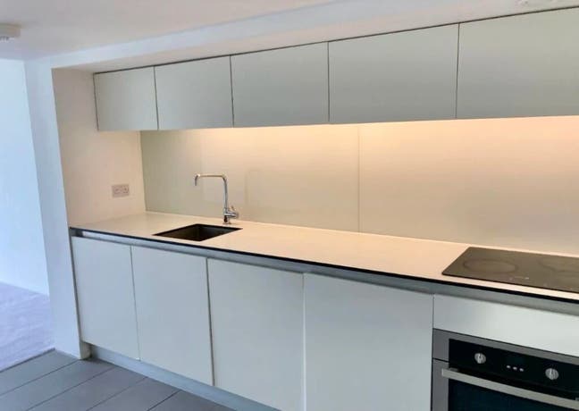 Spacious 2-Bed 2-Bath Loft | Lakeshore | 94 sqm |  Main Photo