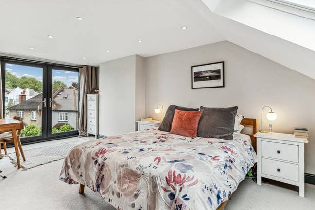 Large Master Loft Bedroom w/ Private Bathroom Main Photo