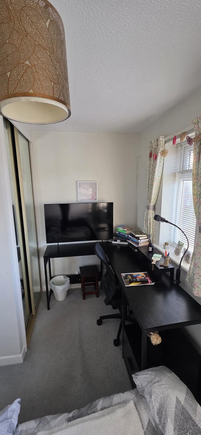 1 bed room  Main Photo