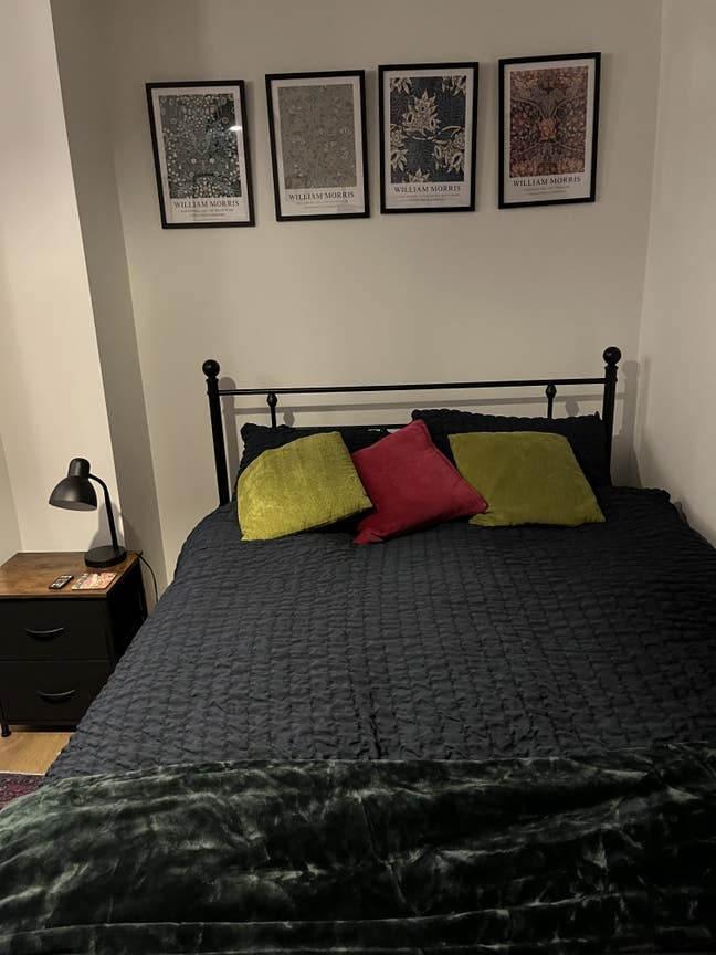 Comfortable, furnished double room.  Main Photo