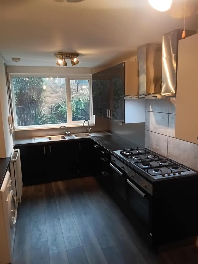 Lovely room in Hackney Main Photo