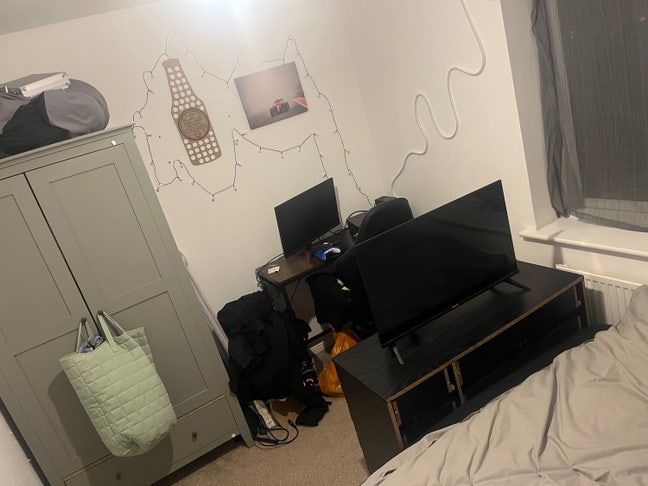 1 bedroom  Main Photo