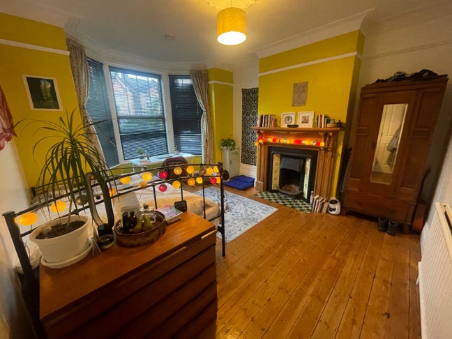 6 month sublet in a friendly, peaceful home Main Photo