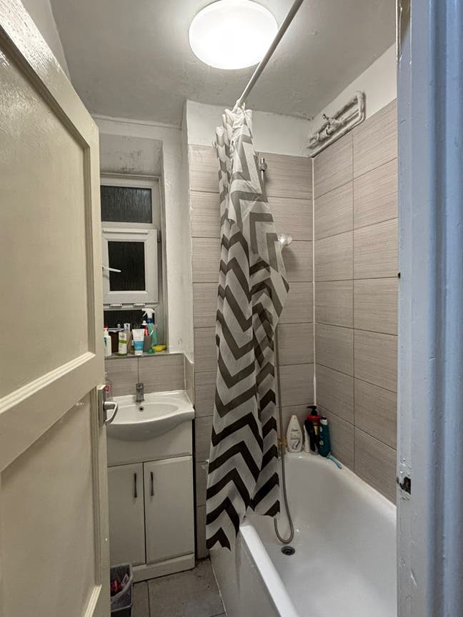 Looking for replacement Main Photo