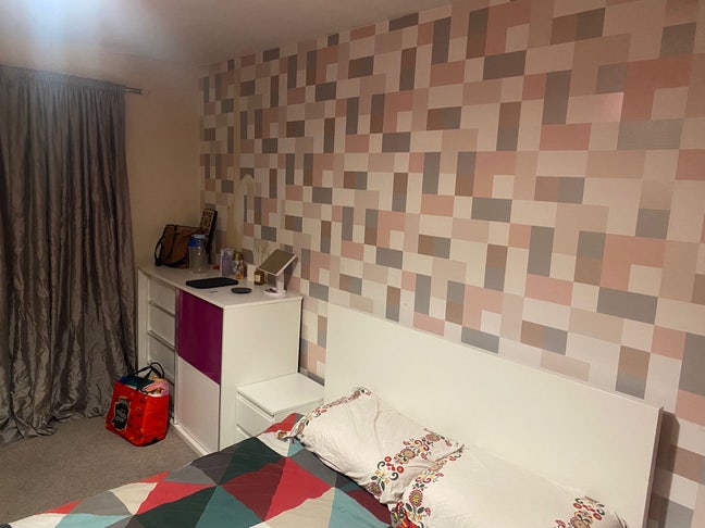 Double size room for rent DY2 Main Photo