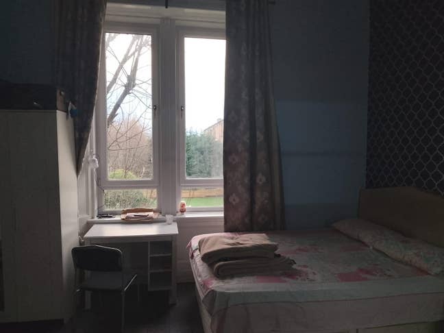 Large Triple Sized Room to Share Main Photo