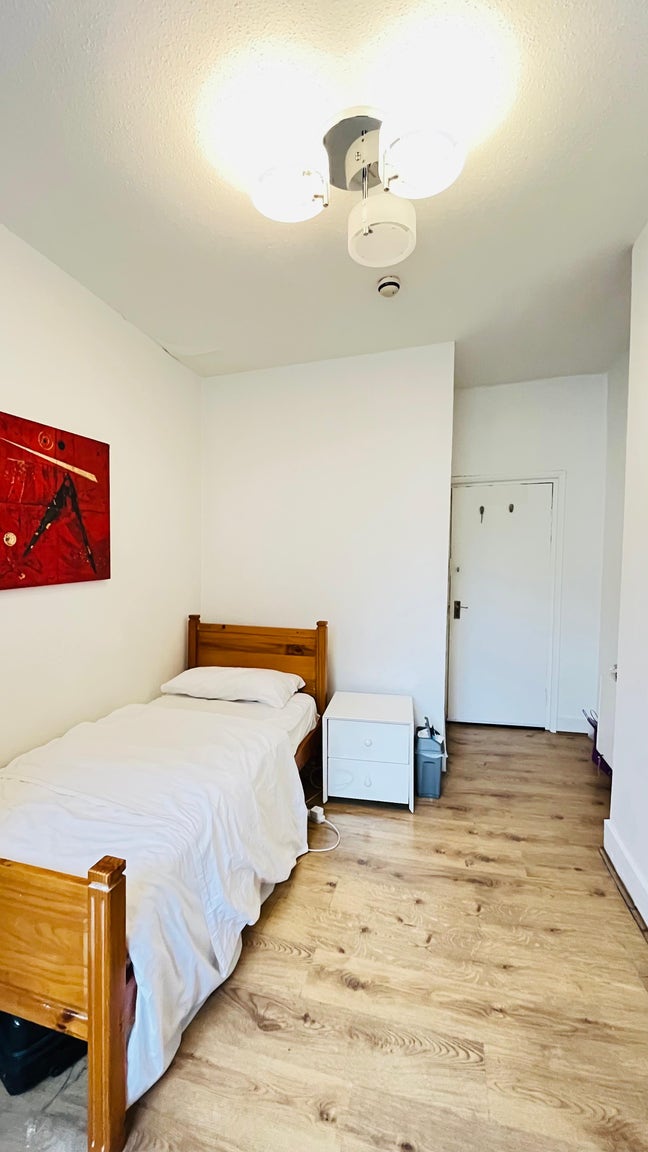 Short-Term Sublet – Central London, W2 3ET (Zone 1 Main Photo