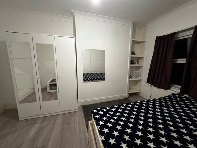 🌸  Housemate Wanted – Wood Green (6 min to Tube)  Main Photo