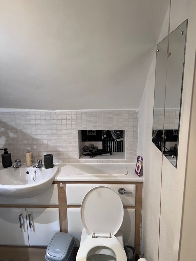 5 bedroom fully furnished  Main Photo