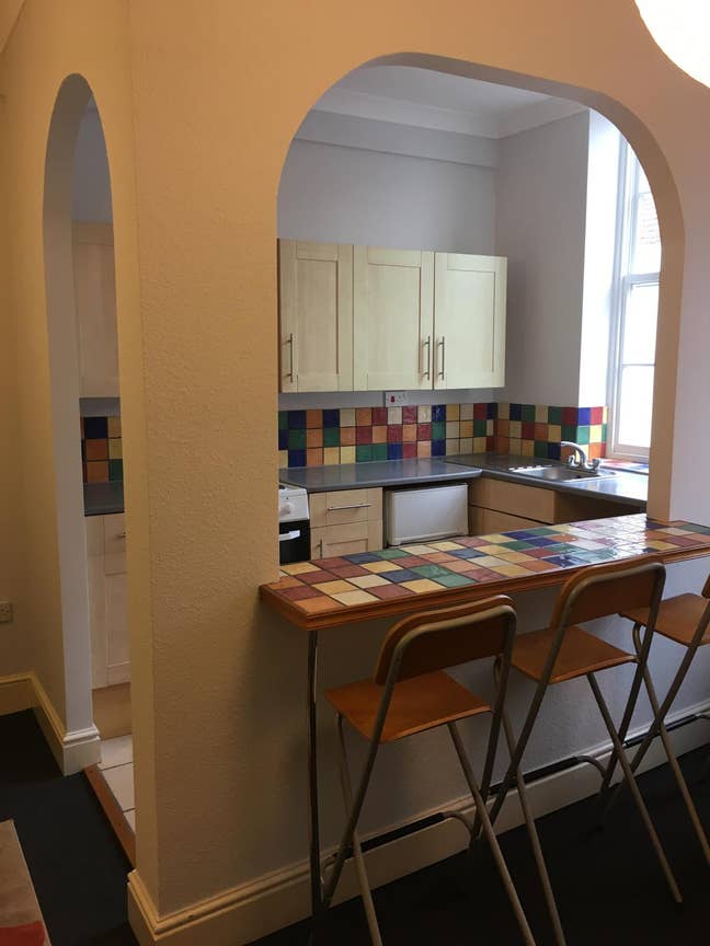 Excellent 1 Bed Refurbished Flat in Devizes Centre Main Photo