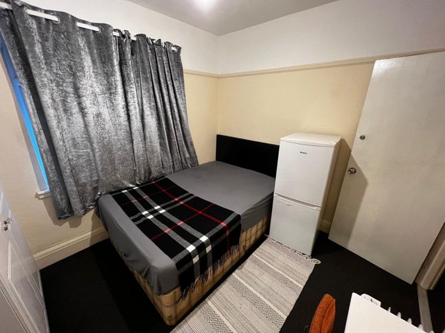 🛏️ Double Room to Let in - Kingsbury  Main Photo