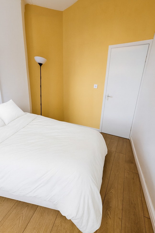 Double room in Queen’s park  Main Photo